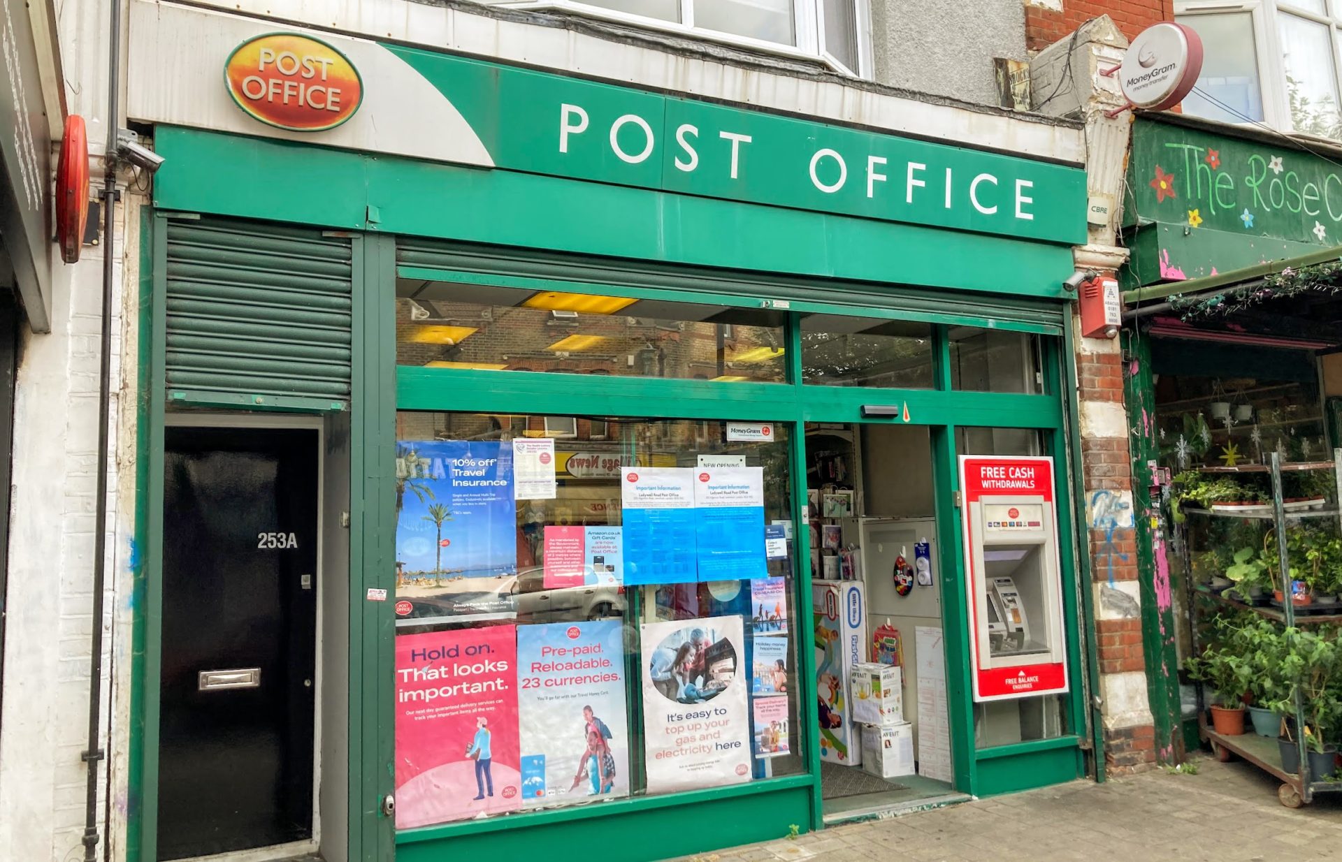 post office halliwell road bolton opening times